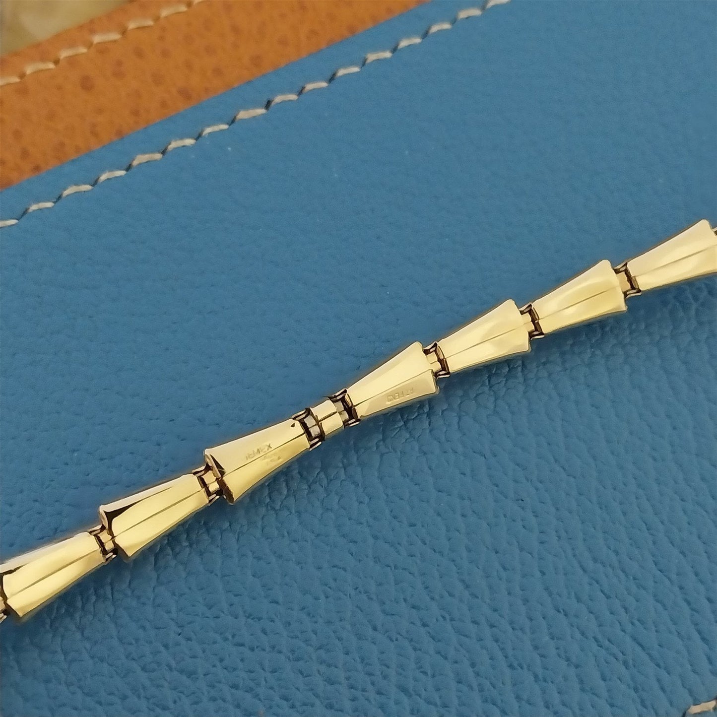 Ladies Yellow Gold-Fill Gemex Single Lug 1950s Vintage Cocktail Watch Band