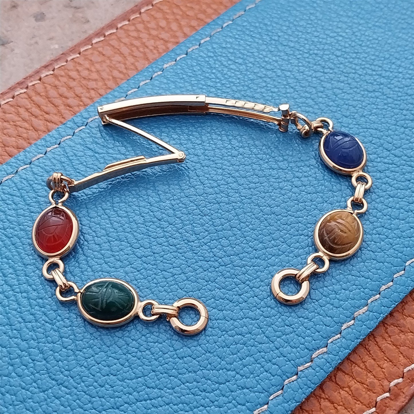 Ladies 1950s Carved Stone Scarab Yellow Gold-Filled Cocktail Watch Bracelet