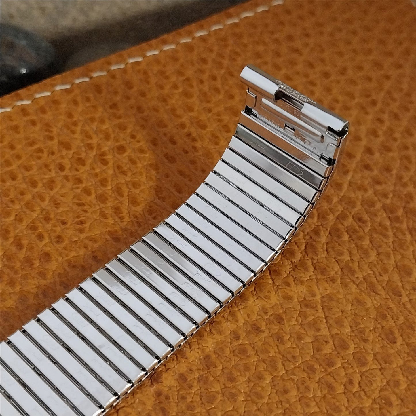17.2mm White Gold-Filled Speidel Long Thinline Unused Vintage Watch Band