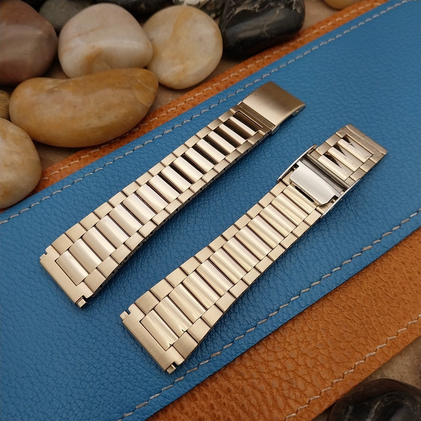 Vintage Speidel Gold-Tone nos Classic 1970s Unused 18mm 19mm 20mm Watch Band