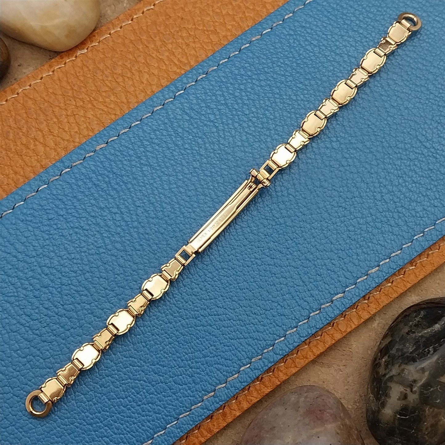 Vintage 1950s Gemex 12k Yellow Gold-Filled Ladies Heart Cocktail nos Watch Band