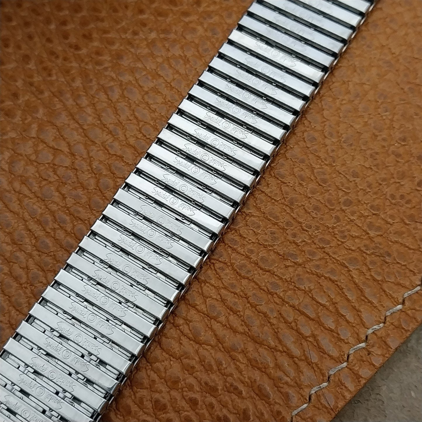 18mm 20mm Stainless Steel Speidel Thinline 70s Flared Unused Vintage Watch Band