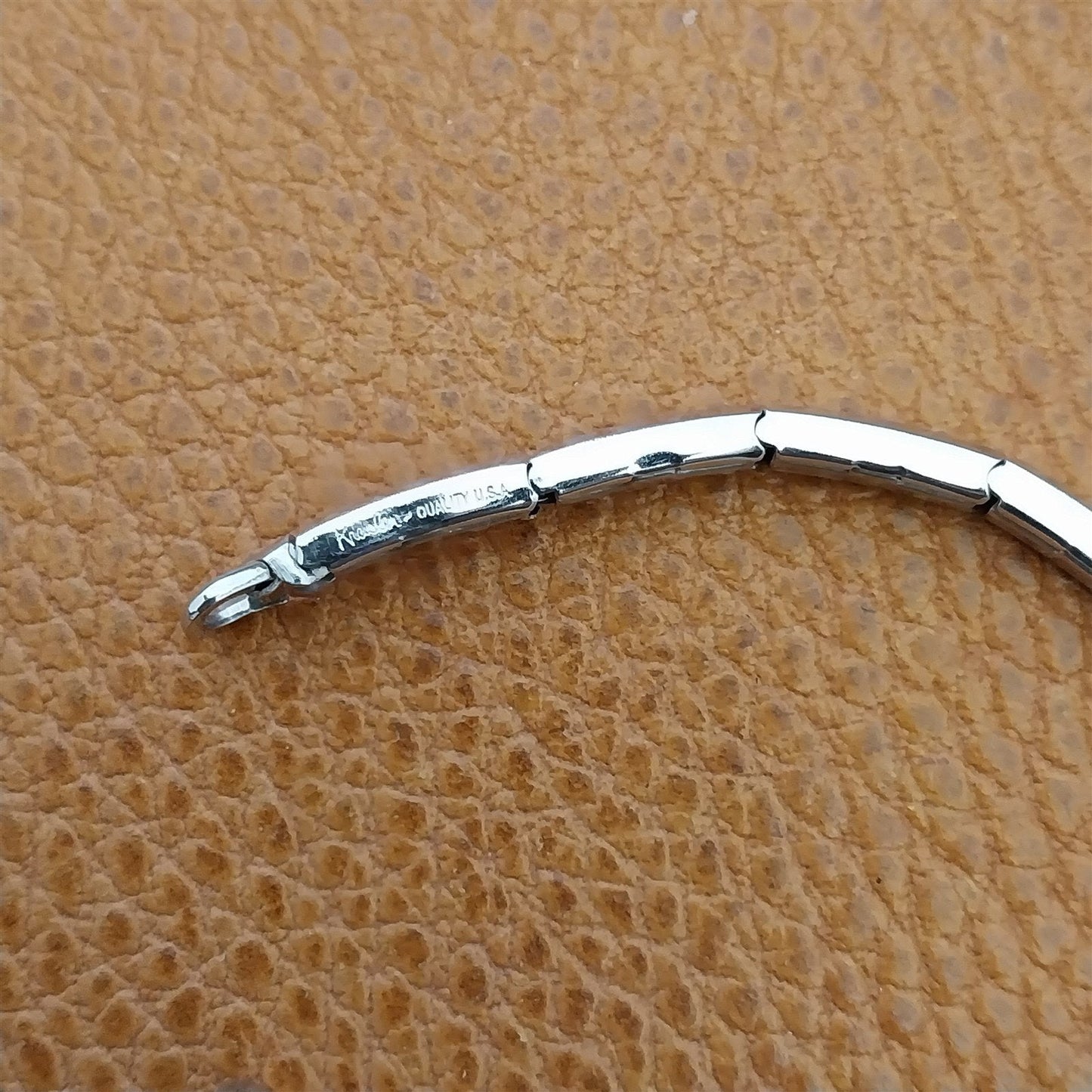 Ladies White Gold-Fill Kreisler Single Lug 1950s Vintage Cocktail Watch Band