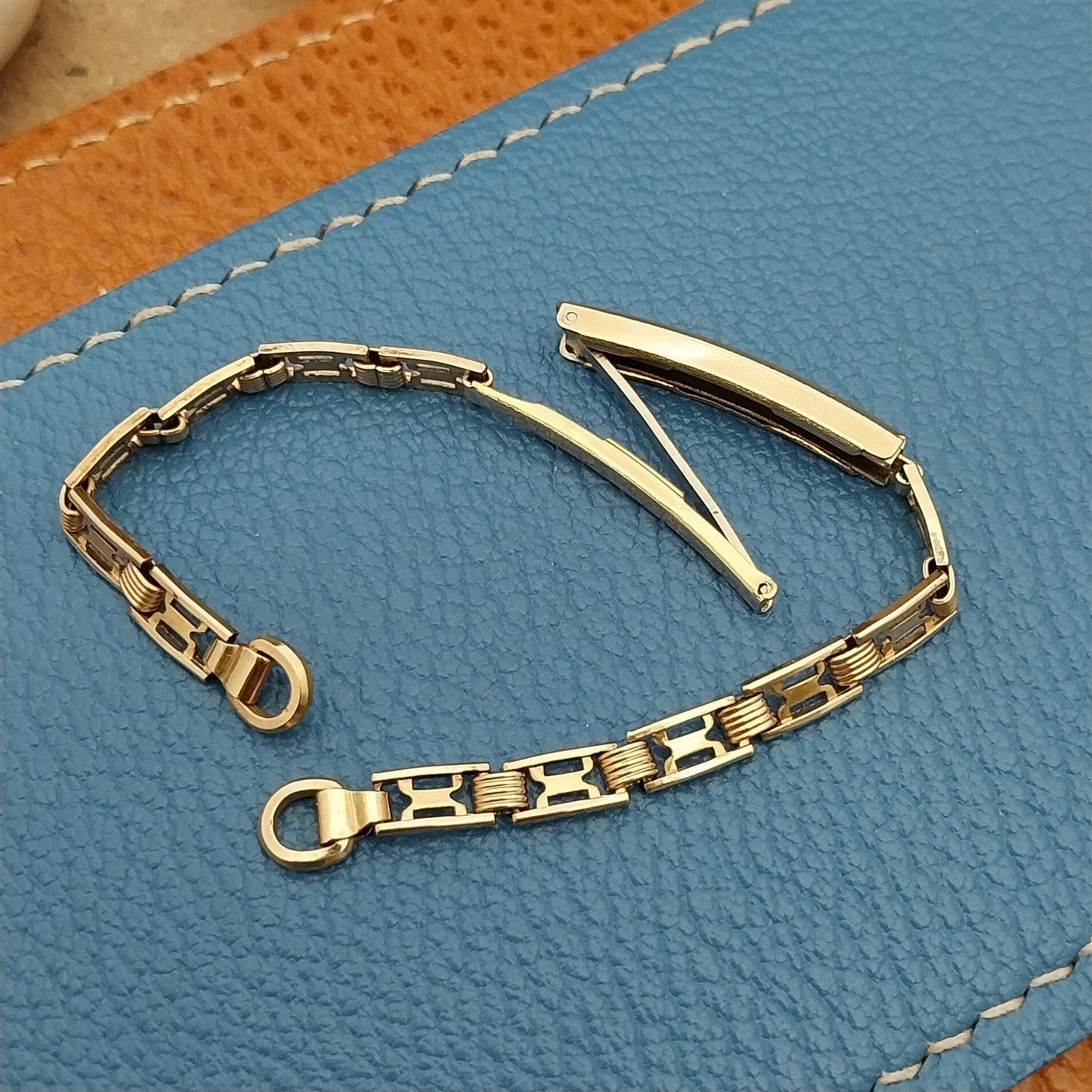 1940s Vintage Ladies Finesse USA 12k Yellow Gold Filled Cocktail Watch Bracelet