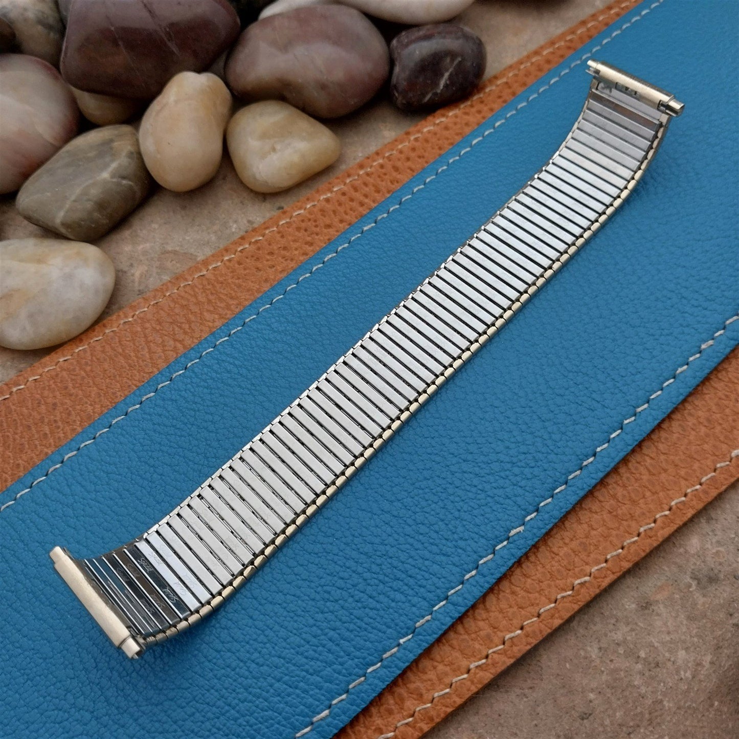 Vintage 22mm 20mm Gold-Tone Speidel Wide Thinline Expansion Unused Watch Band