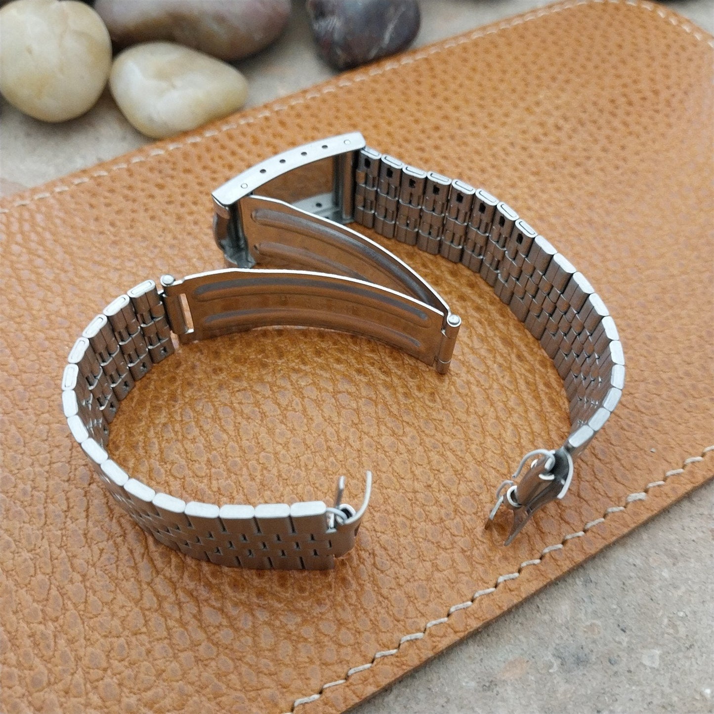 Lorus Quartz LQ 18mm Flared Stainless Steel Unused Vintage Watch Band