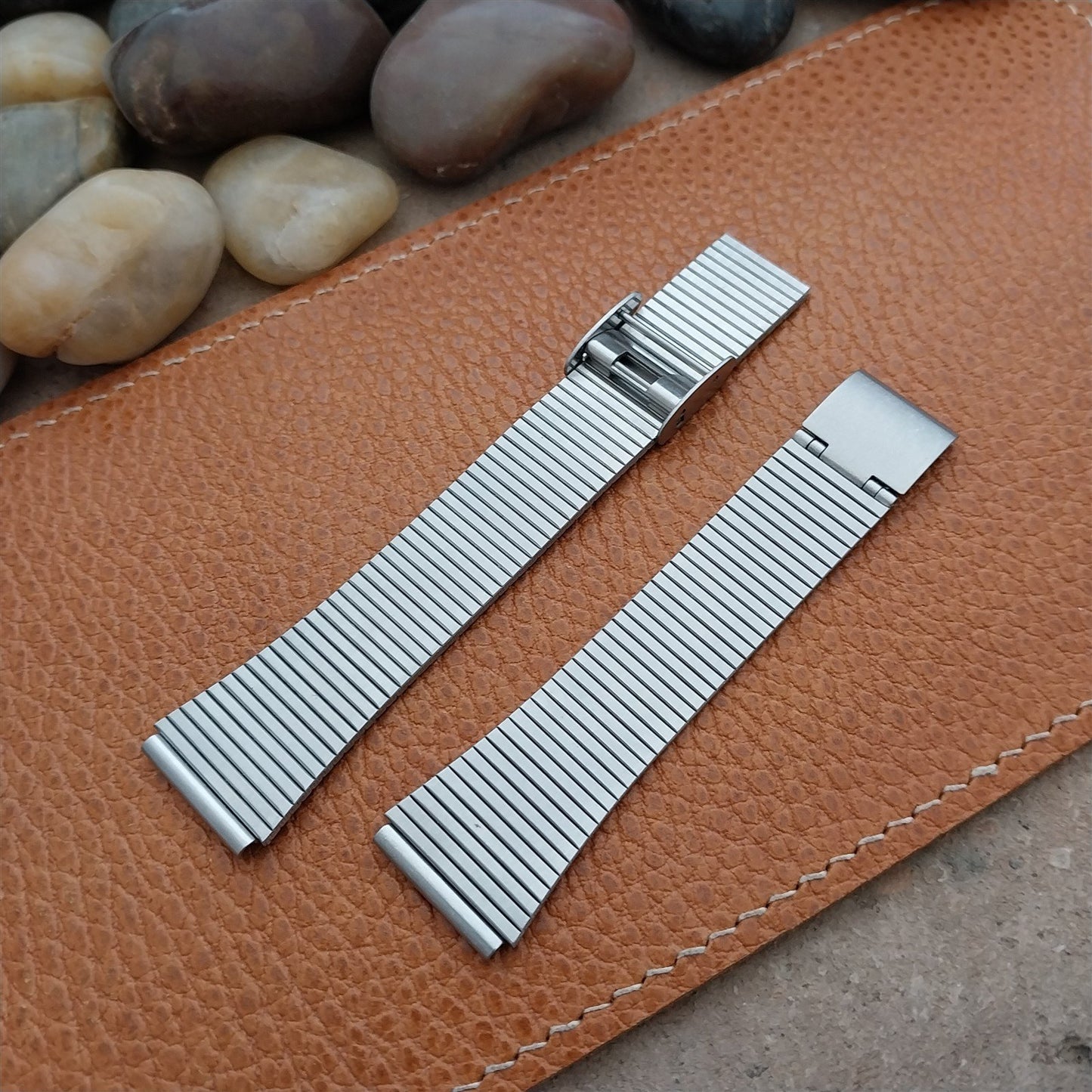 Vintage 18mm Stainless Steel Classic Flared Unused Watch Band