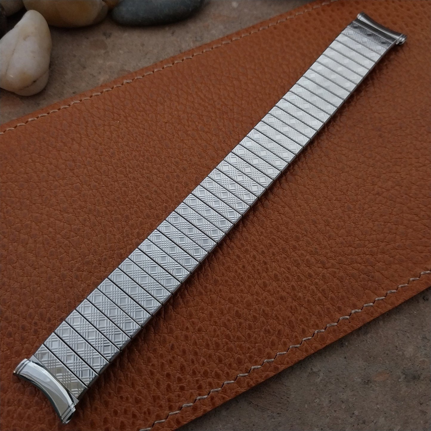 Long Kreisler 19mm 18mm 17mm Stainless Stretch Unused 1960s Vintage Watch Band