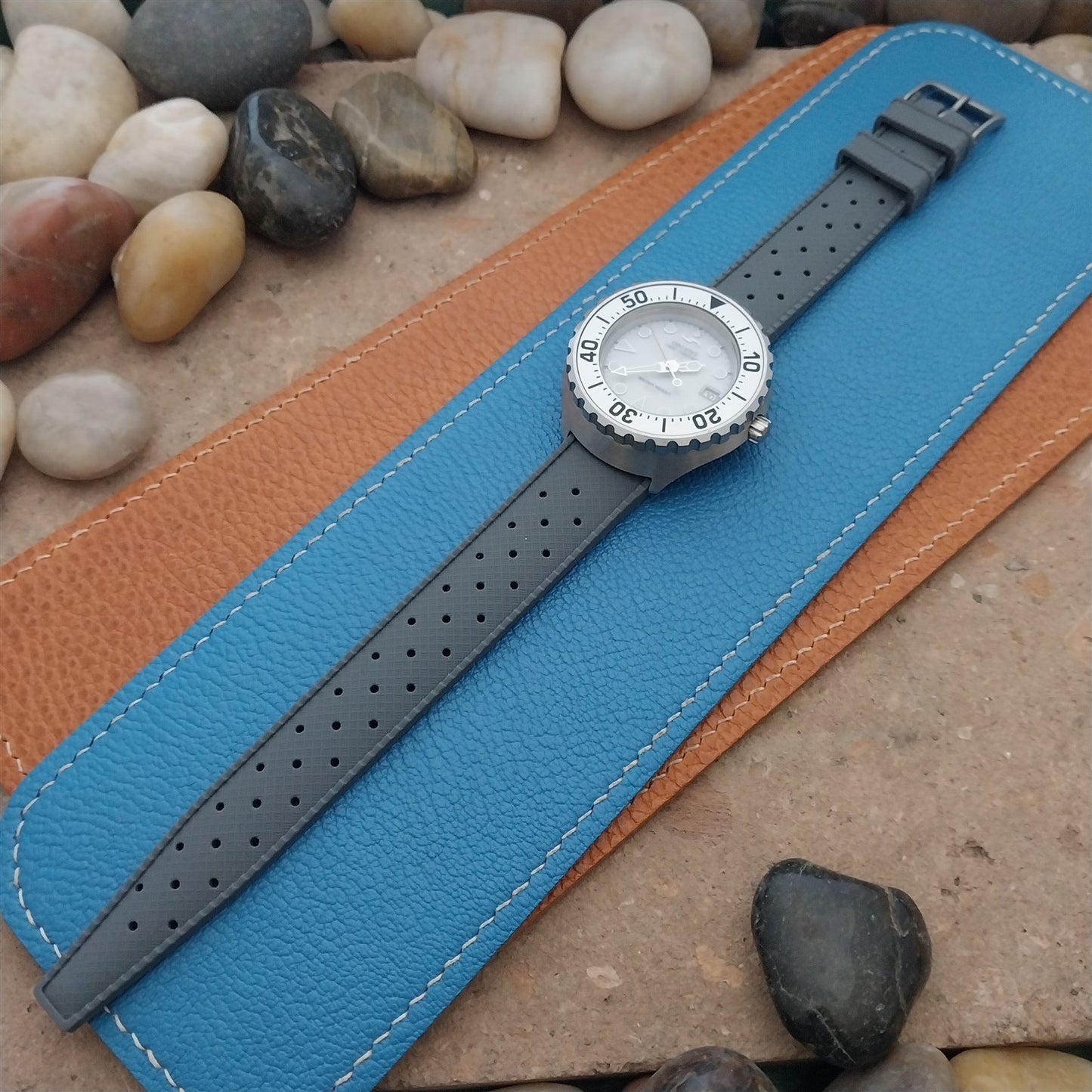 18mm FKM Gray Tropical Divers Watch Strap QR Spring Bars Bead Blasted Buckle