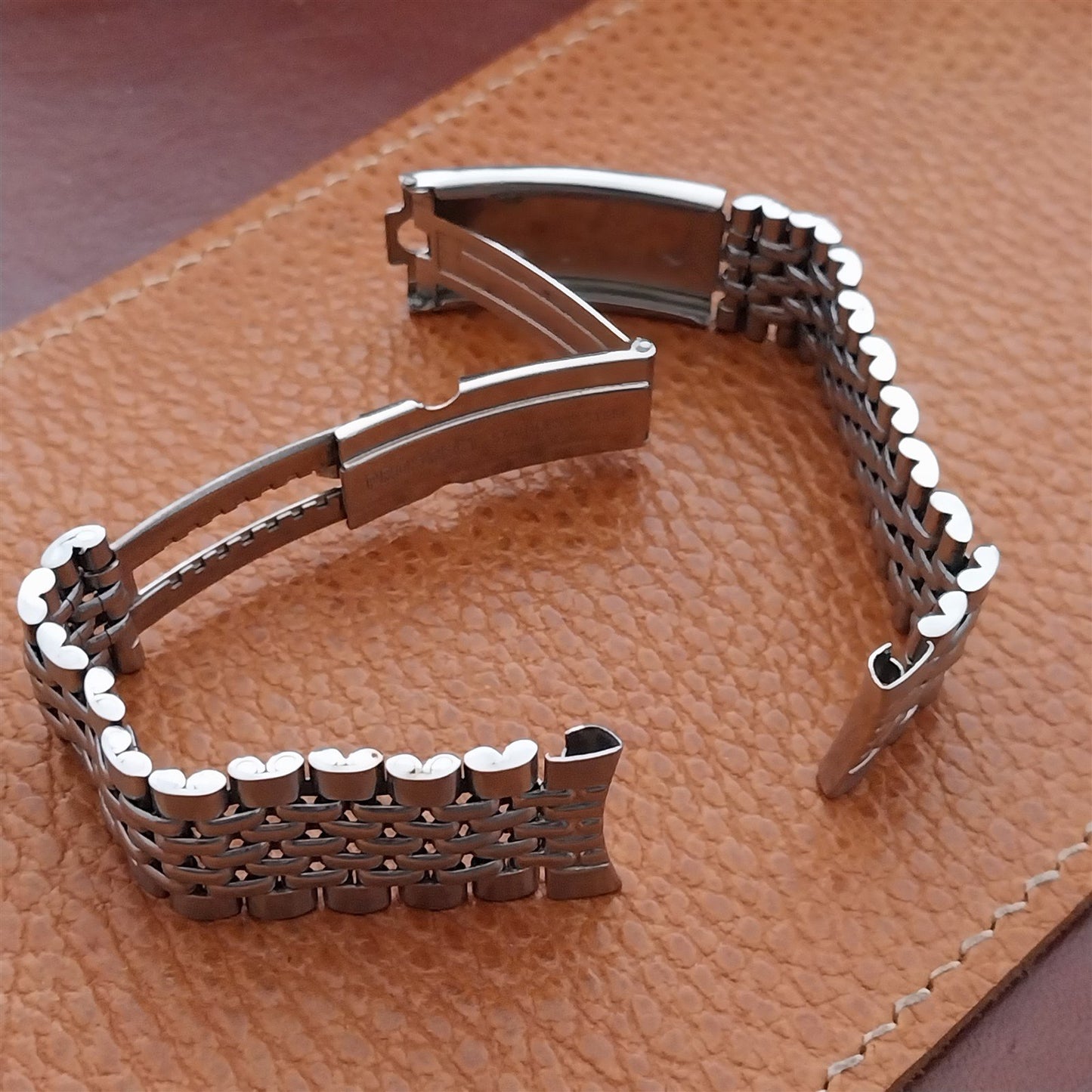 Vintage 17.4mm Prospect Beads of Rice Stainless Unused Classic 1960s Watch Band