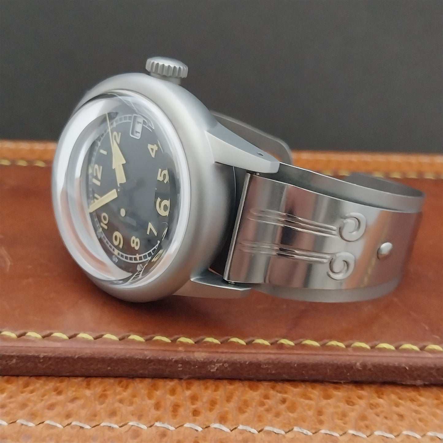 Military Style Field Watch & Don Juan Guardsman Stainless Steel Cuff