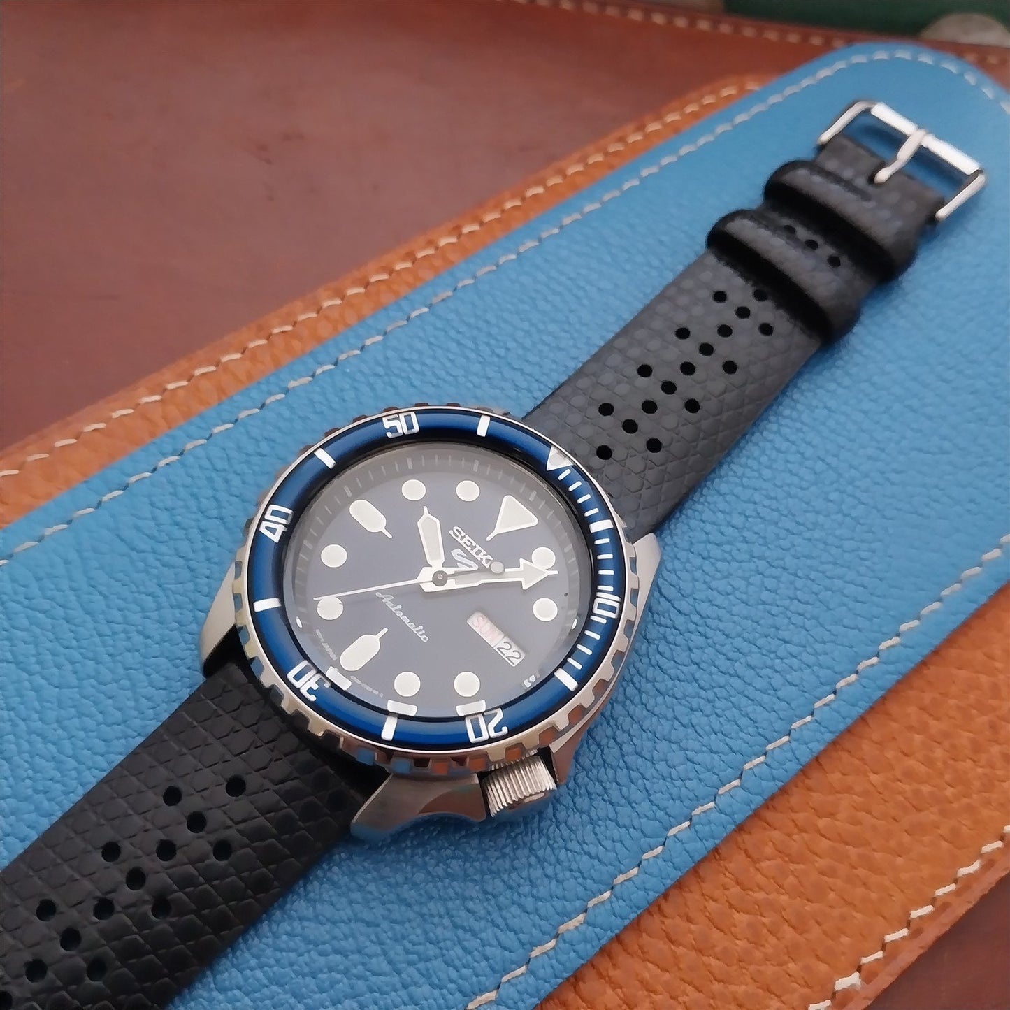 22mm Rubber Black Tropical Vintage 1960s 1970s Style Diver Watch Strap