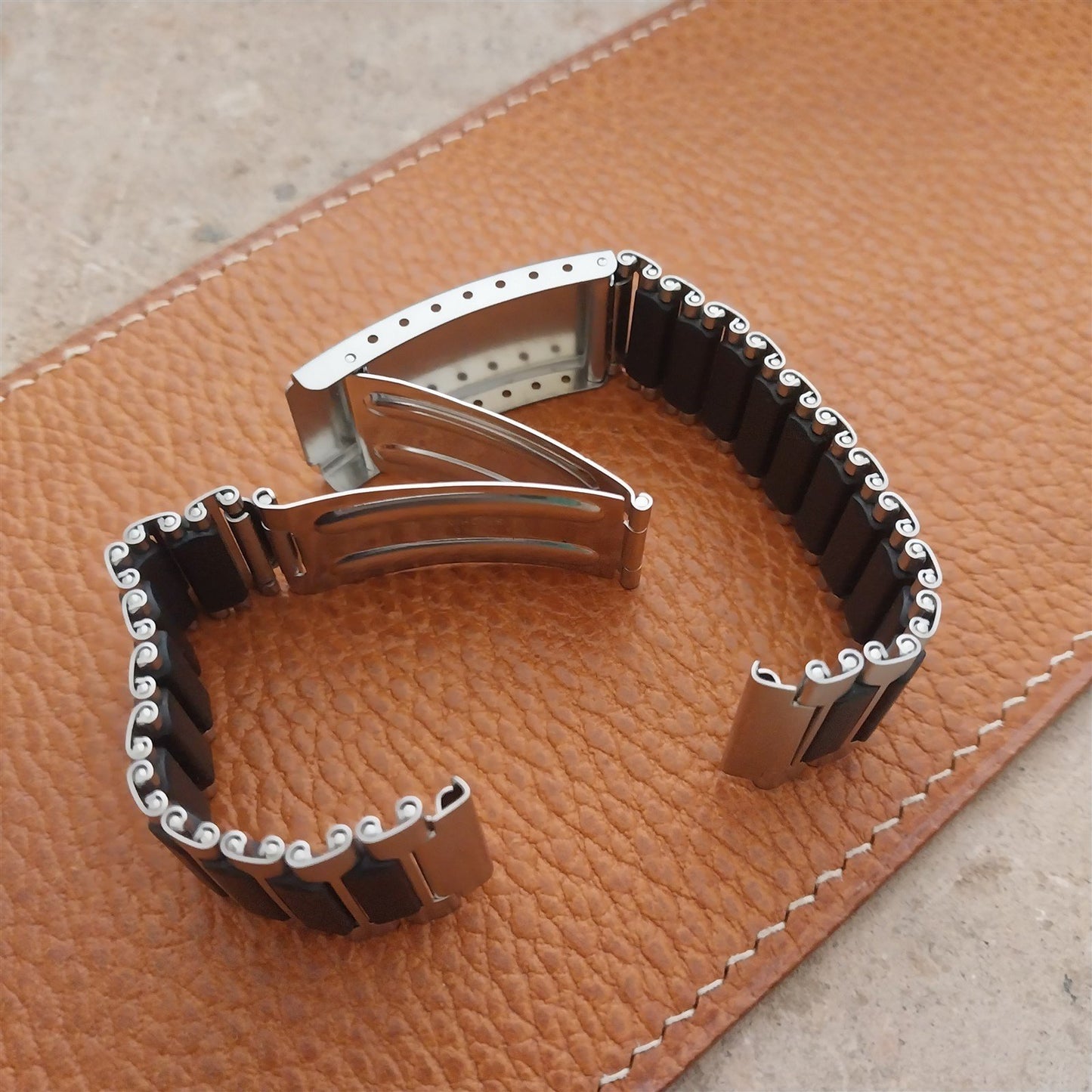 Black Stainless Steel 19mm Flared Unused nos Vintage Watch Band