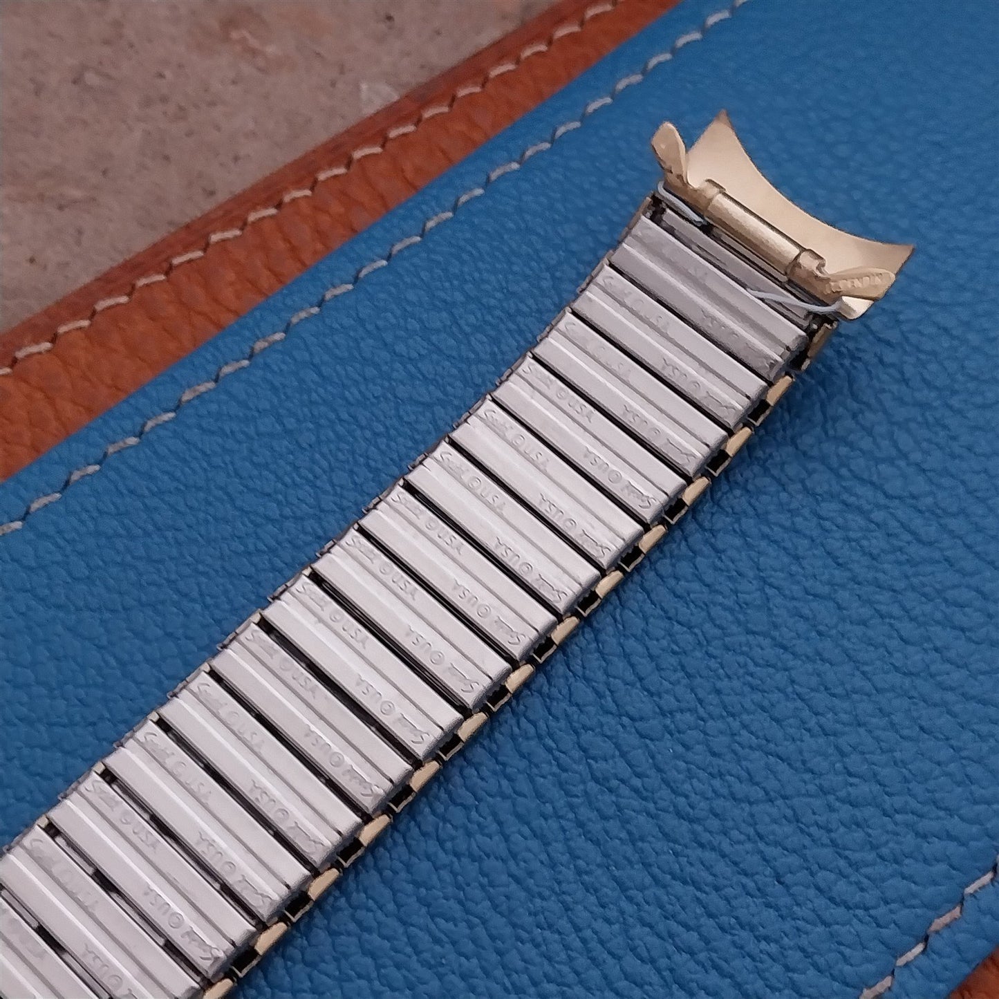 Vintage Wide Yellow Gold-Tone 20mm Speidel EuroFlex Unused NOS 1980s Watch Band