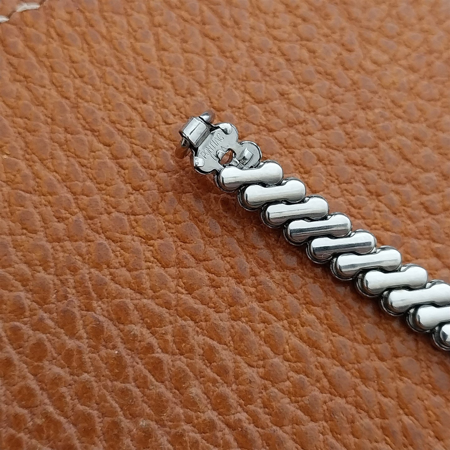 White Gold-Fill Ladies Pontiac Classic Stretch 1950s Vintage Cocktail Watch Band