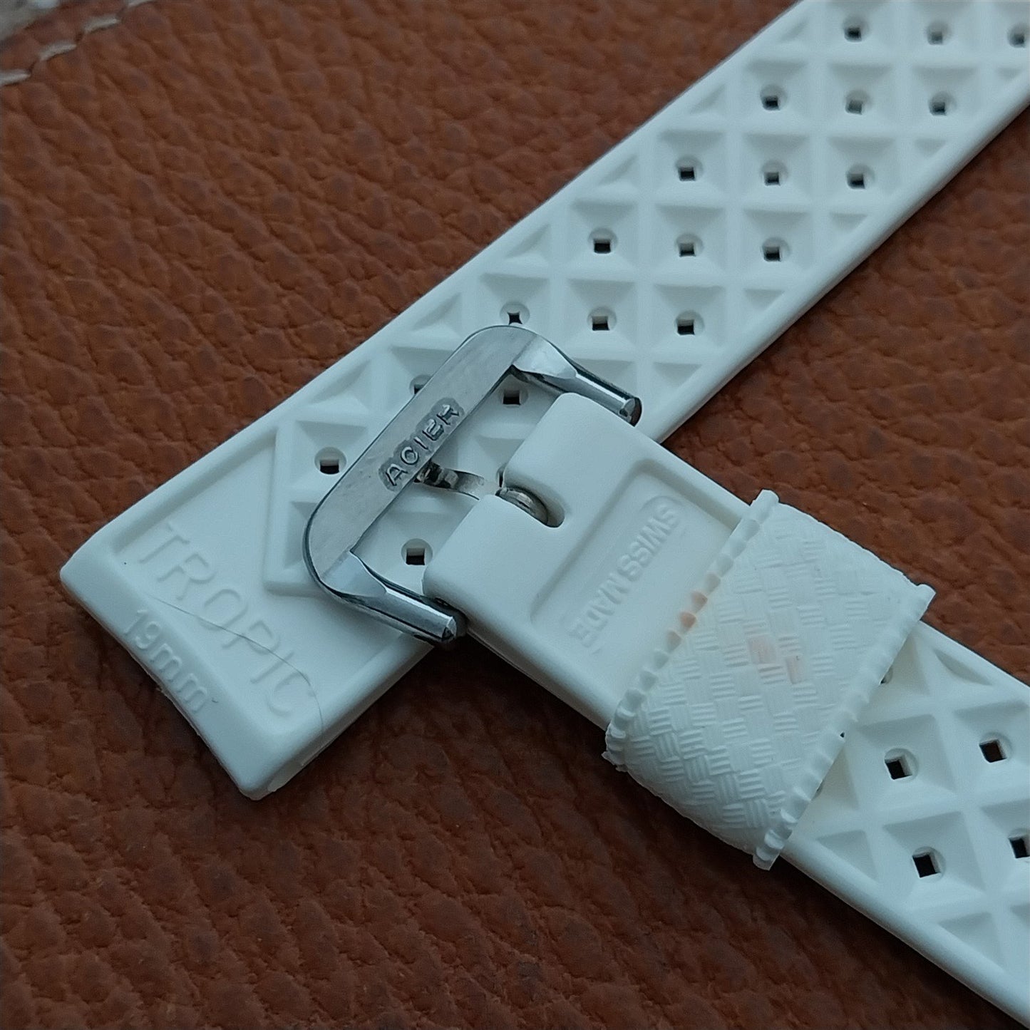 Vintage 19mm Swiss Tropic Straight End White Unused NOS 1970s Diver Watch Strap
