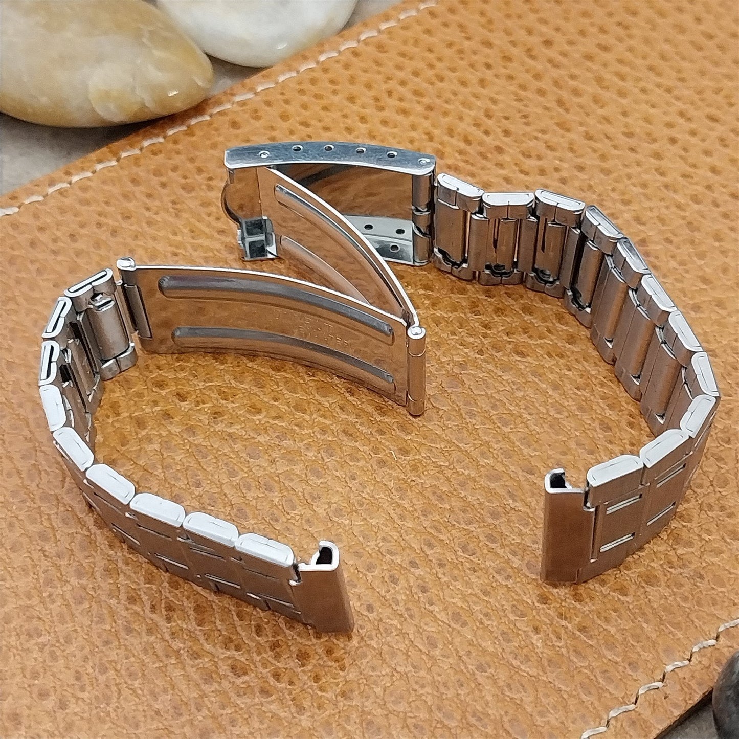 16mm Flared Stainless Steel Prospect Japan nos 1970s Unused Vintage Watch Band