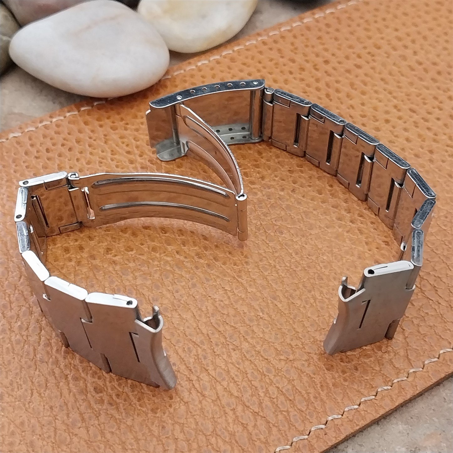 Vintage 19mm Stainless Steel Classic Flared nos Unused 1970s Watch Band
