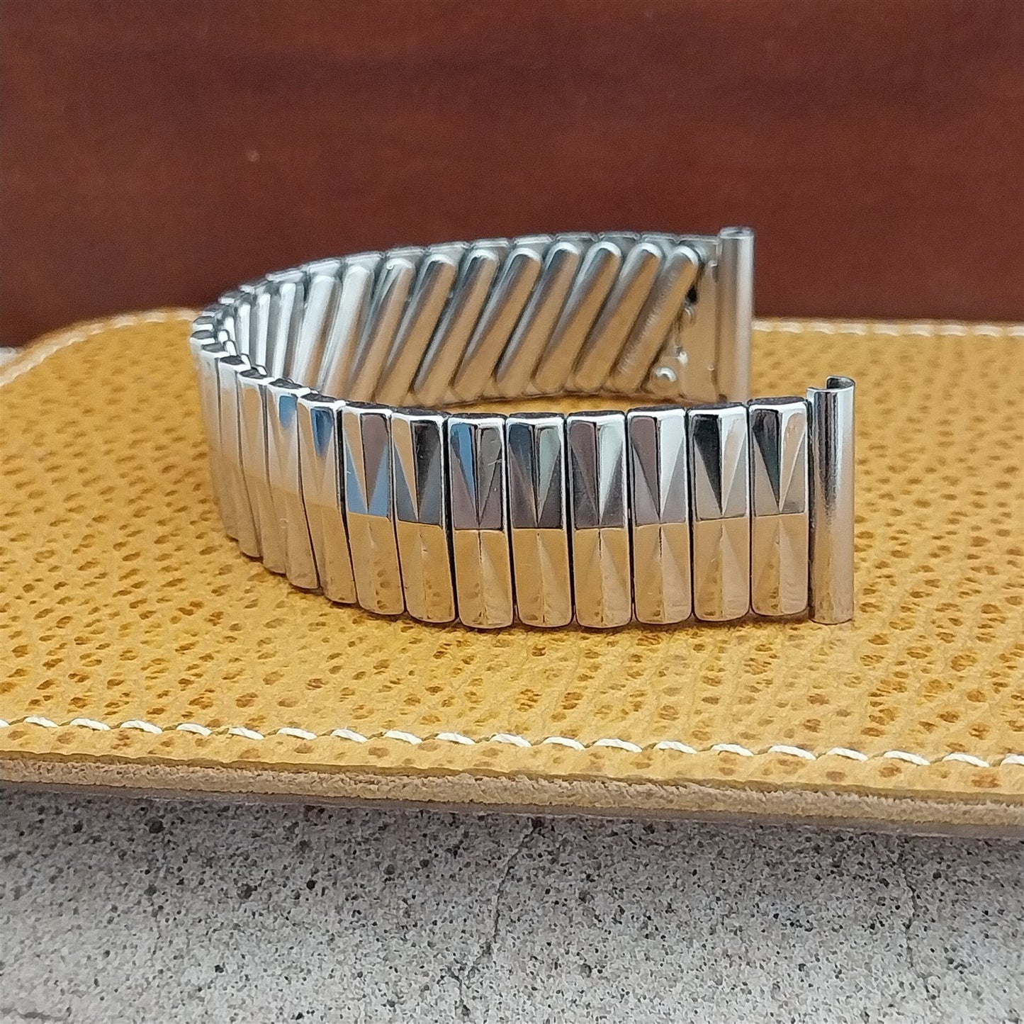 18mm 19mm 1970s Wide Stainless Steel nos Expansion Vintage Watch Band