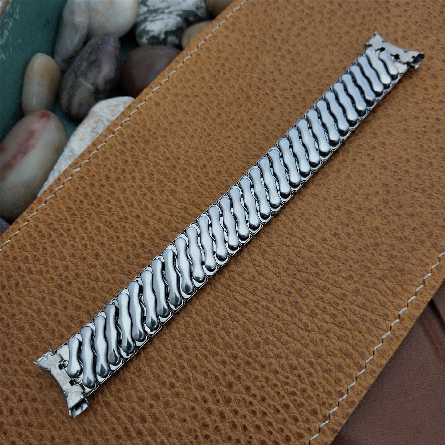 18mm 19mm Stainless Steel Expansion Bellavance USA nos 1950s Vintage Watch Band