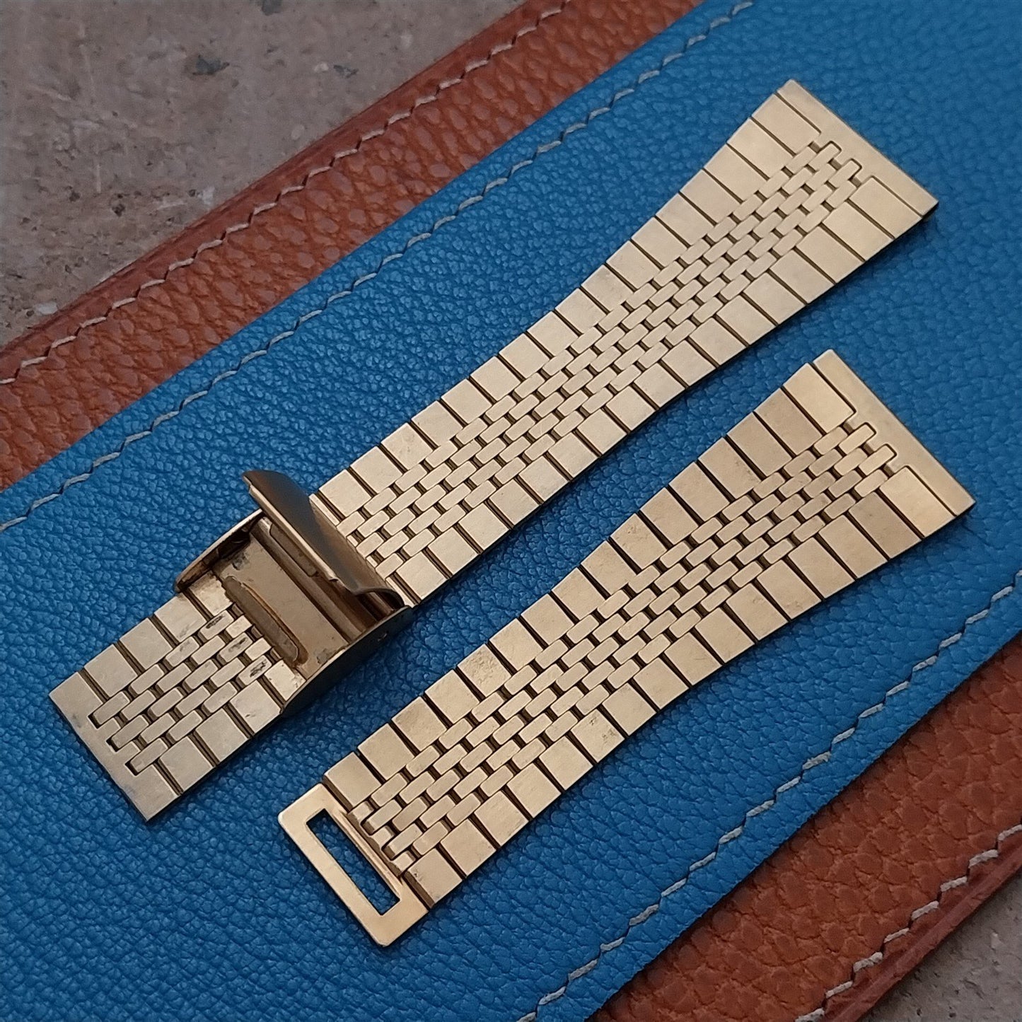 22mm Yellow Gold-Tone Unused NOS Vintage Watch Band