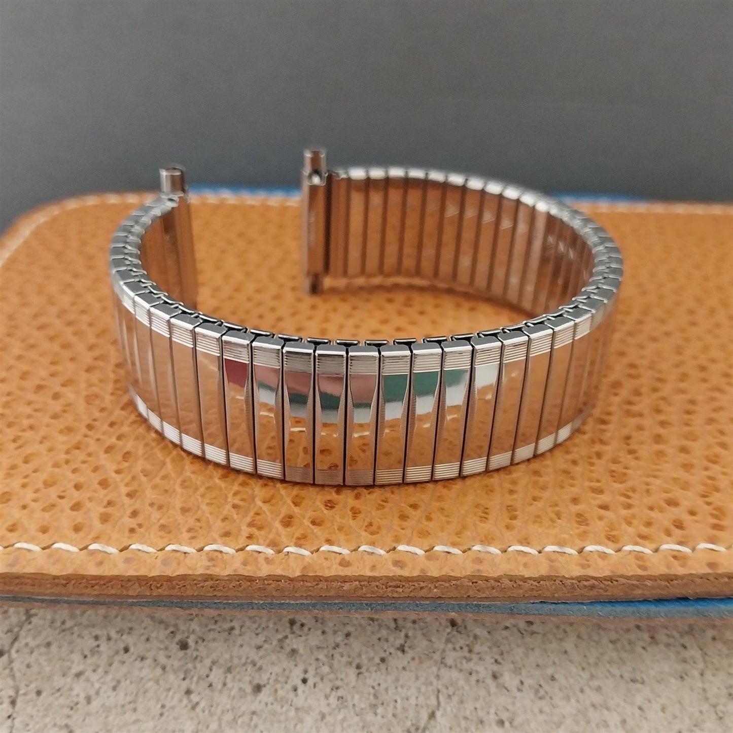 1970s JB Champion 18mm 20mm Stainless Steel Stretch Unused Vintage Watch Band