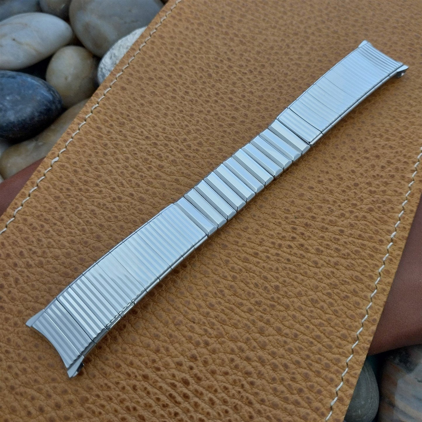 18mm 19mm Kreisler USA White Gold-Filled Classic nos 1960s Vintage Watch Band