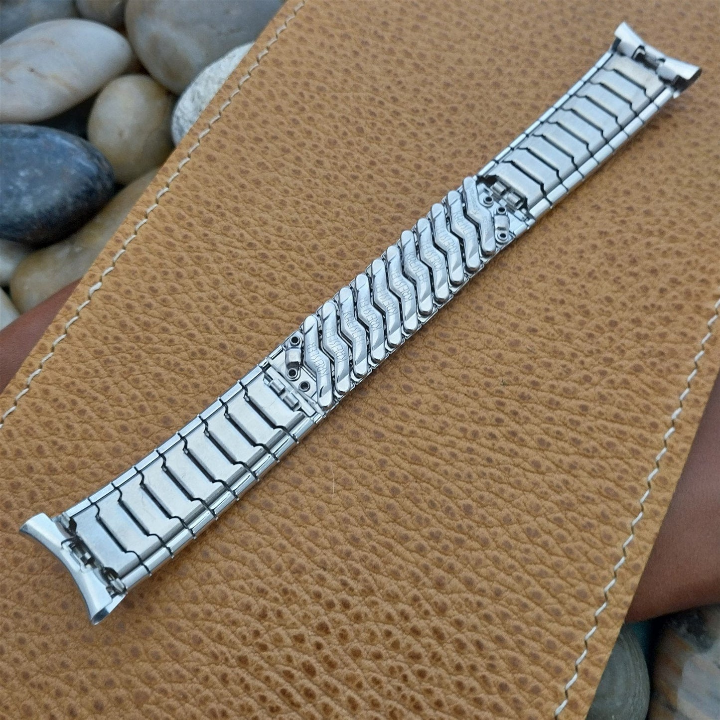 18mm 19mm Kreisler USA White Gold-Filled Classic nos 1960s Vintage Watch Band