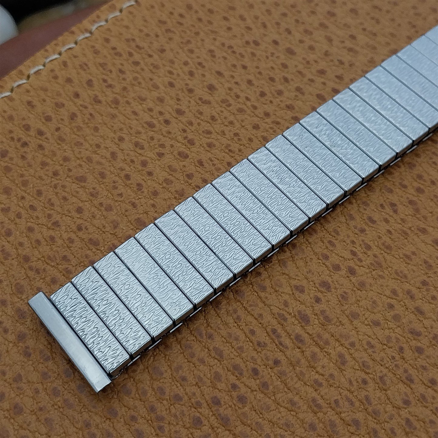 JB Champion Long Stainless Steel Expansion 11/16" 18mm 1970s Vintage Watch Band