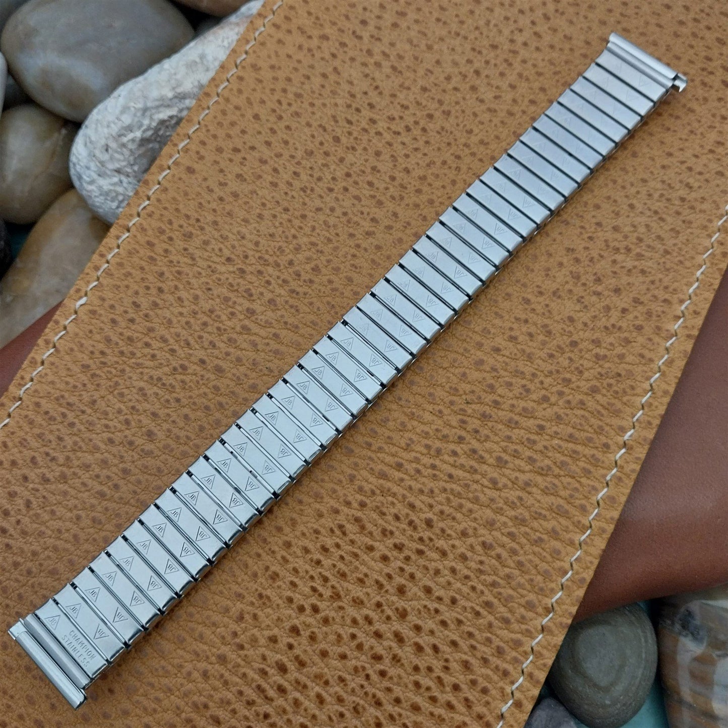 JB Champion Long Stainless Steel Expansion 11/16" 18mm 1970s Vintage Watch Band