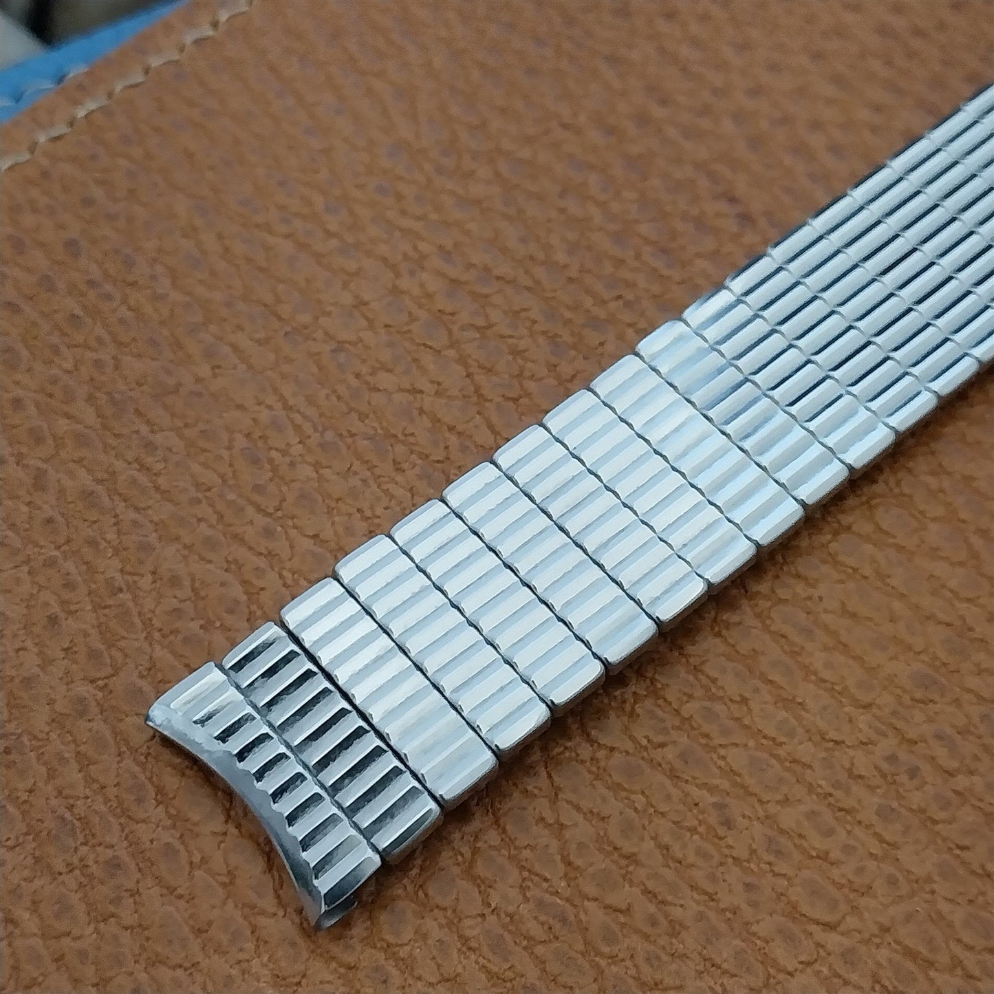 17.2mm Admiral USA Stainless Steel Expansion Unused 1950s Vintage Watch Band