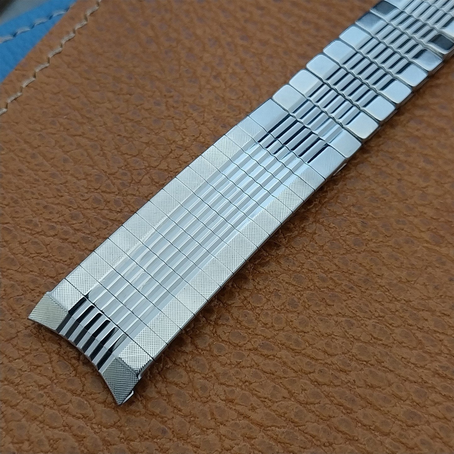 11/16 18mm Admiral Stainless Steel mcm nos Unused 1960s Vintage Watch Band