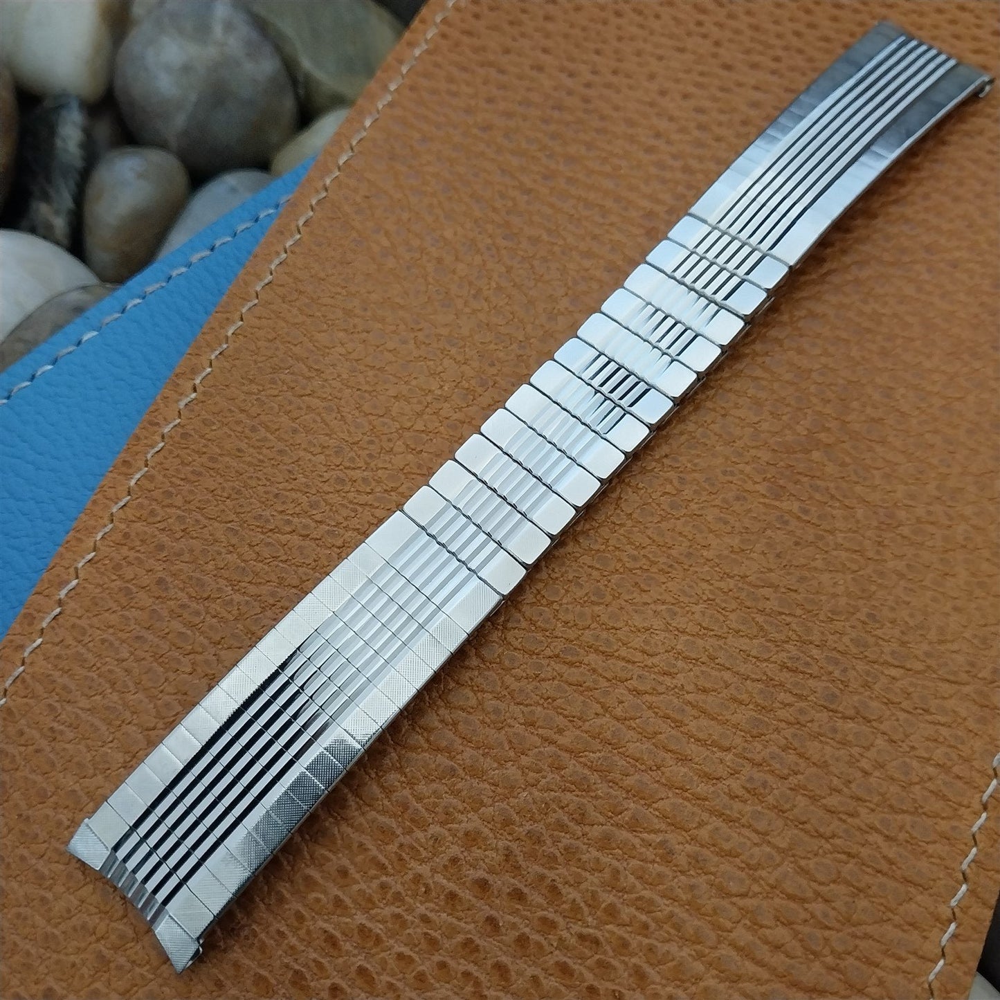 11/16 18mm Admiral Stainless Steel mcm nos Unused 1960s Vintage Watch Band