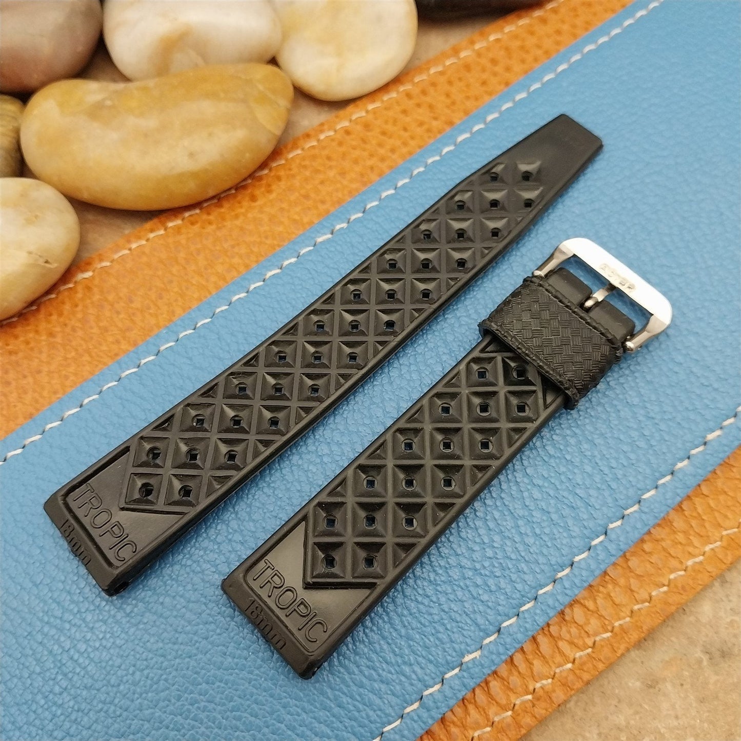 18mm Authentic Tropic Swiss Dive & Buckle Acier nos Classic Vintage Watch Band