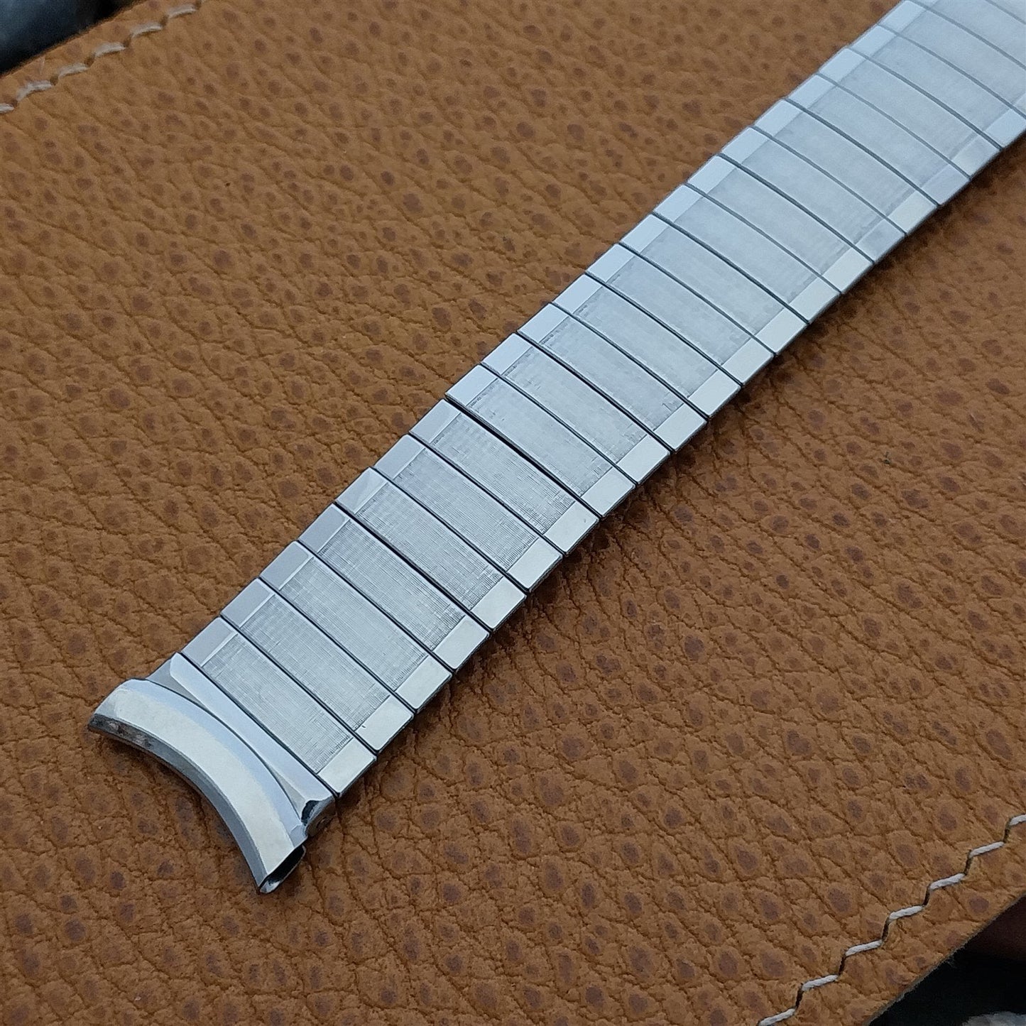 19mm 18mm Stainless Steel Expansion Classic Gemex USA 1950s Vintage Watch Band