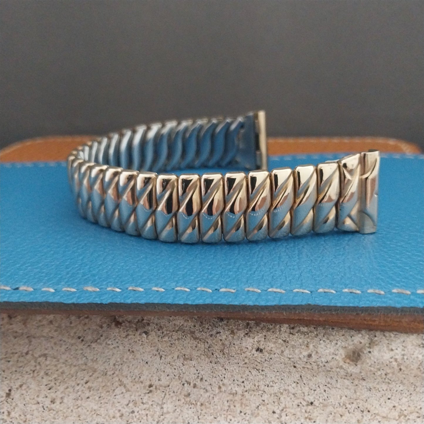 Vintage 5/8" Gold-Filled Stonewall Classic Scissor-Expansion 1940s Watch Band