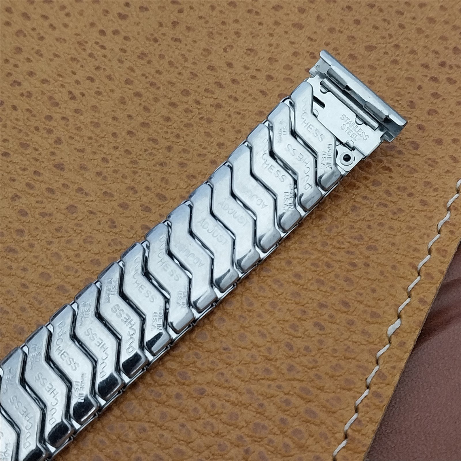 17.2mm 11/16" Duchess USA Stainless Steel Expansion nos 1950s Vintage Watch Band