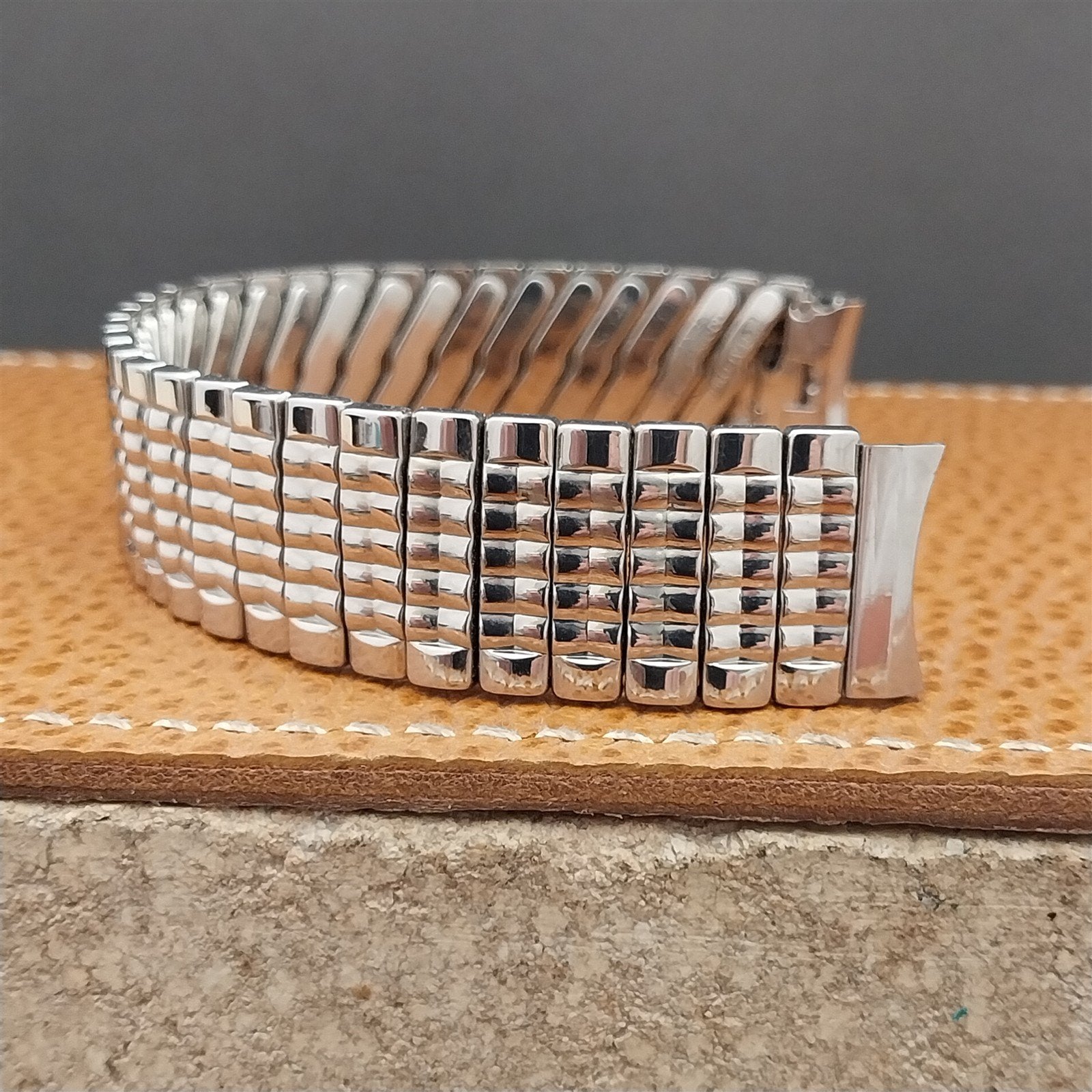 Vintage Rice Beads Wide Scissor-Expansion 16mm Stainless Steel Unused Watch Band