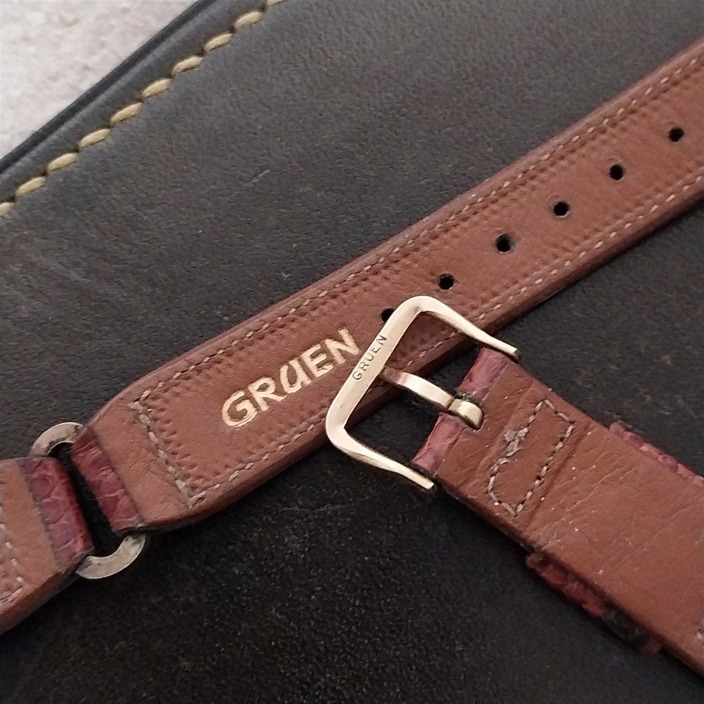 11/16 Gruen Lizard Strap & Signed Logo Buckle nos 1940s-1950s Vintage Watch Band