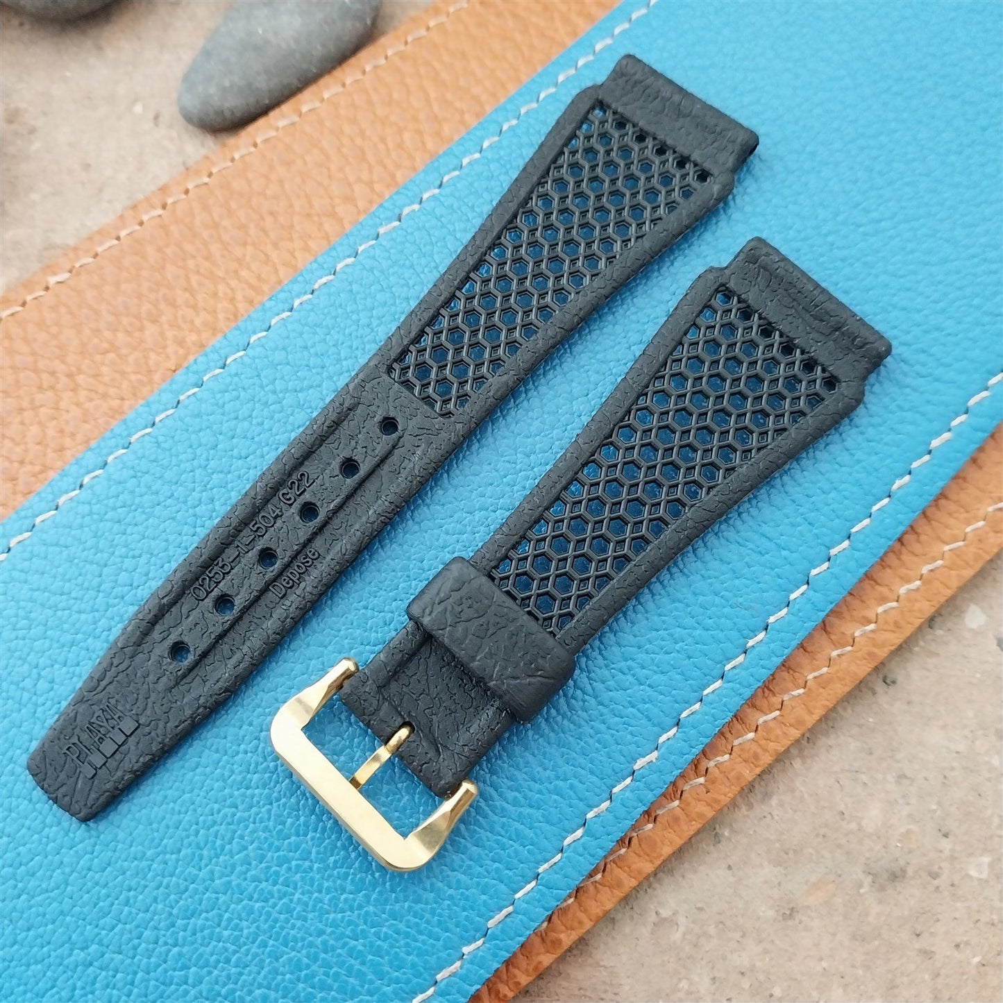 22mm Black Skindiver Swiss Unused 1960s Vintage Watch Strap & Gold Tone Buckle