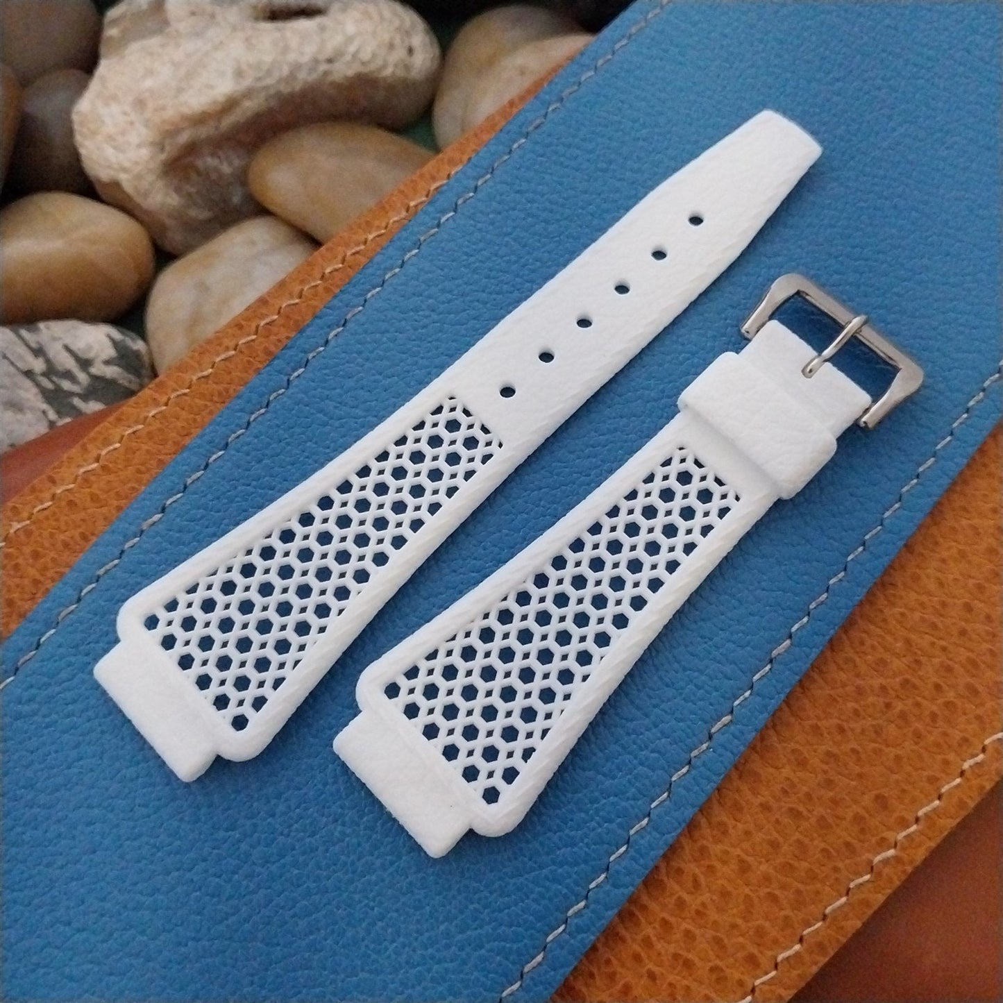 Vintage 18mm White Diver & ACIER Buckle Swiss Ventilated 1970s Unused Watch Band