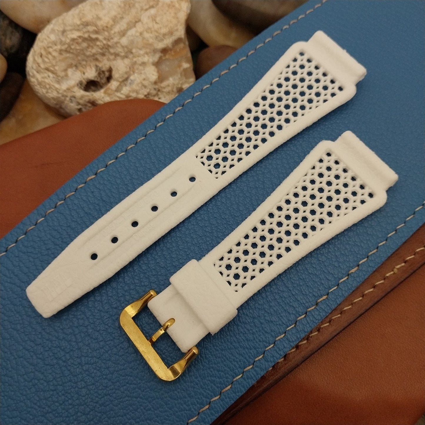 18mm Rally White Diver & Brass Buckle Golay Swiss 1970s old-stock Watch Band