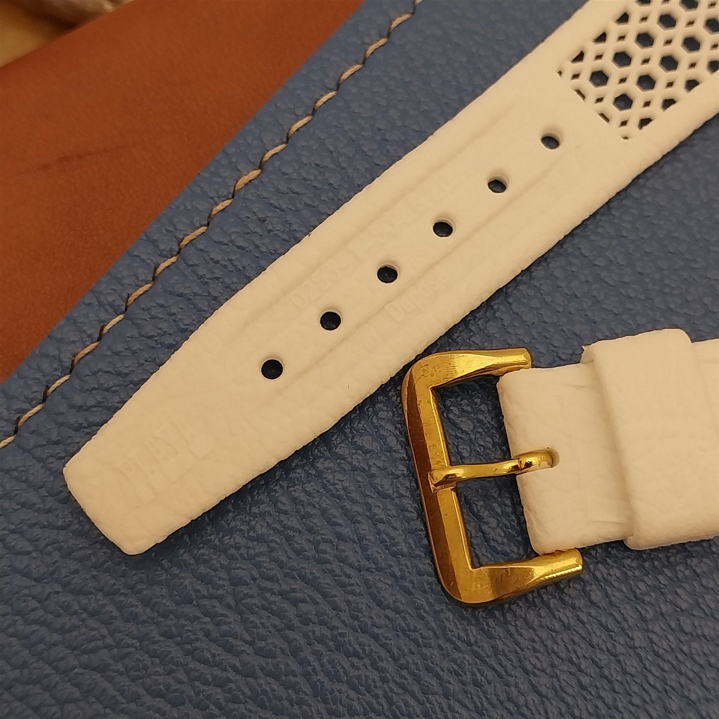 Vintage 18mm Flared Rally White & Gold-Tone Buckle Swiss 1970s Unused Watch Band