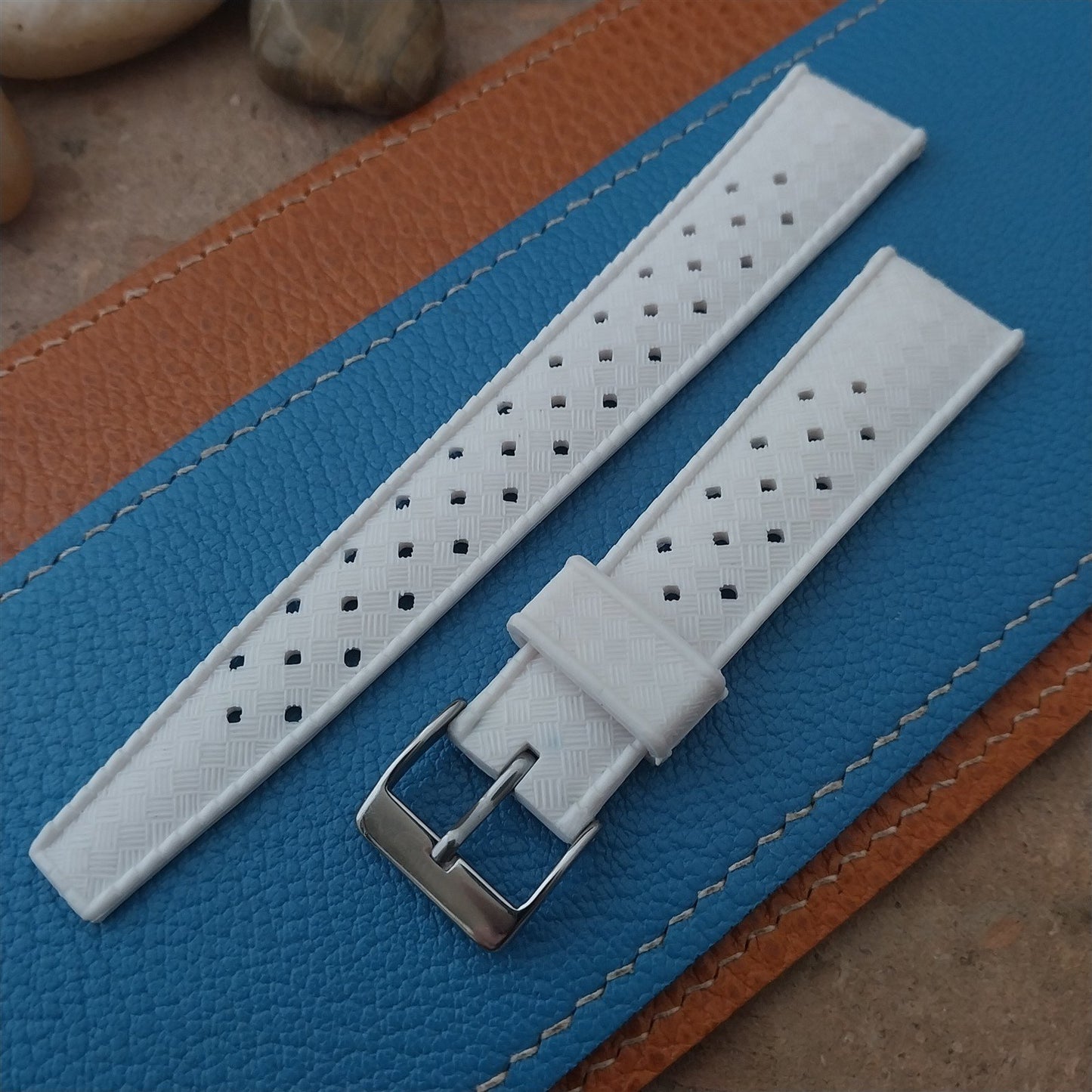 19mm Skindiver Perforated White Tropical Classic 1960s Unused Vintage Watch Band