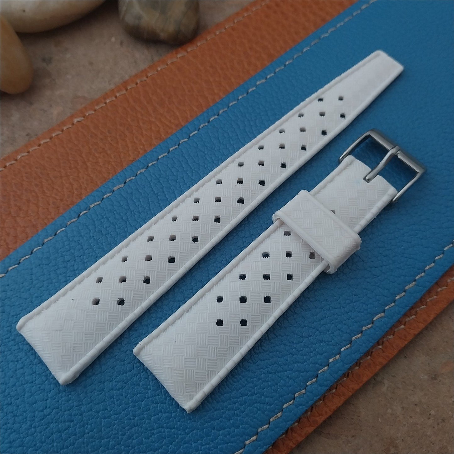 19mm Skindiver Perforated White Tropical Classic 1960s Unused Vintage Watch Band