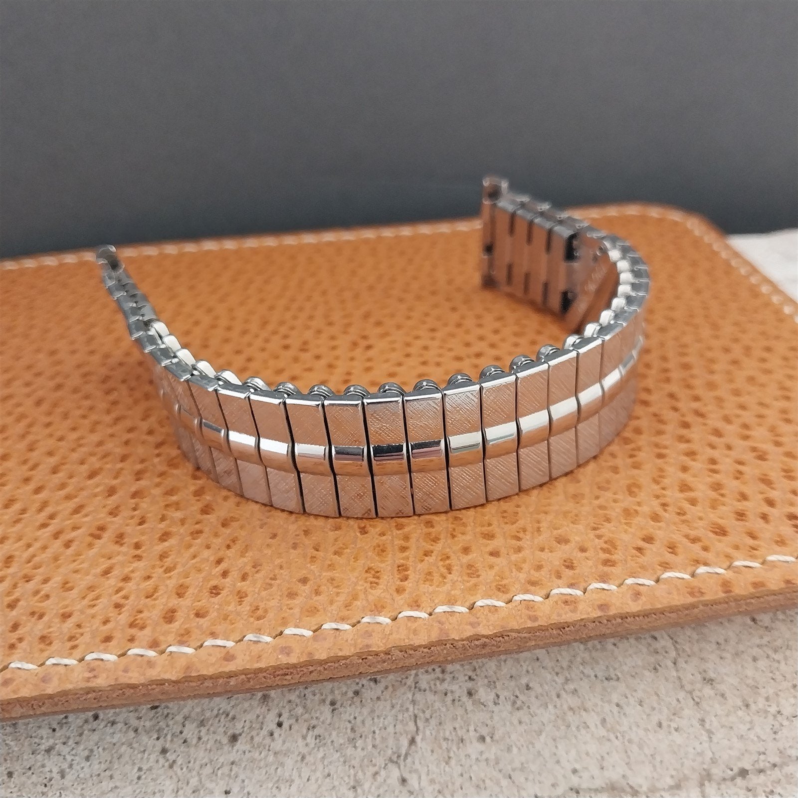 1950s Vintage Watch Band 5/8" 18mm 19mm Lenox USA Stainless Steel nos Expansion