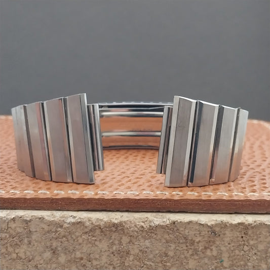 Vintage 19mm Stainless Steel Flared-End nos Unused 1970s Classic Watch Band