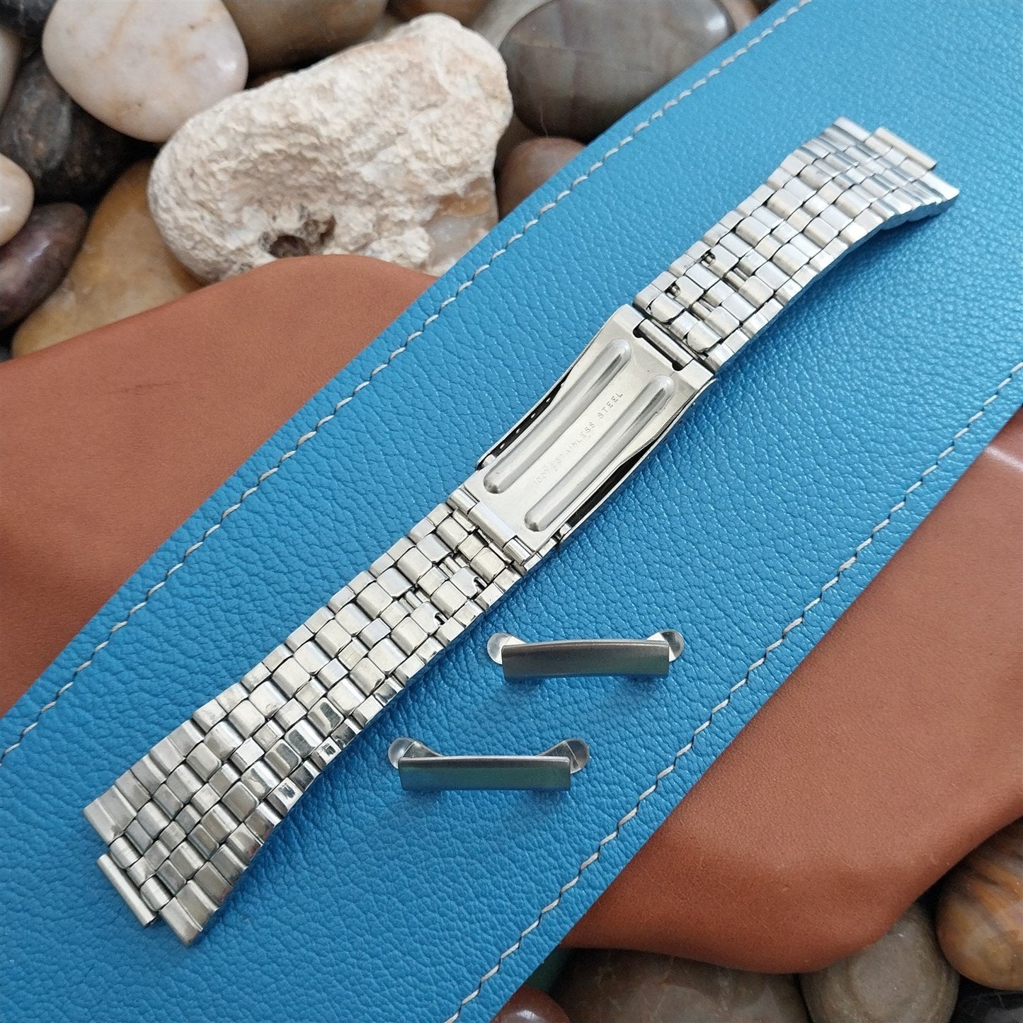 22mm 1960s-1970s Stainless Steel Classic Unused nos Vintage Watch Band