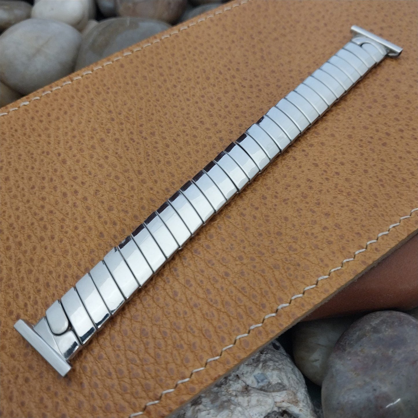 1940s Vintage L'Aiglon 12K White Gold-Filled Unused Classic Stretch Watch Band