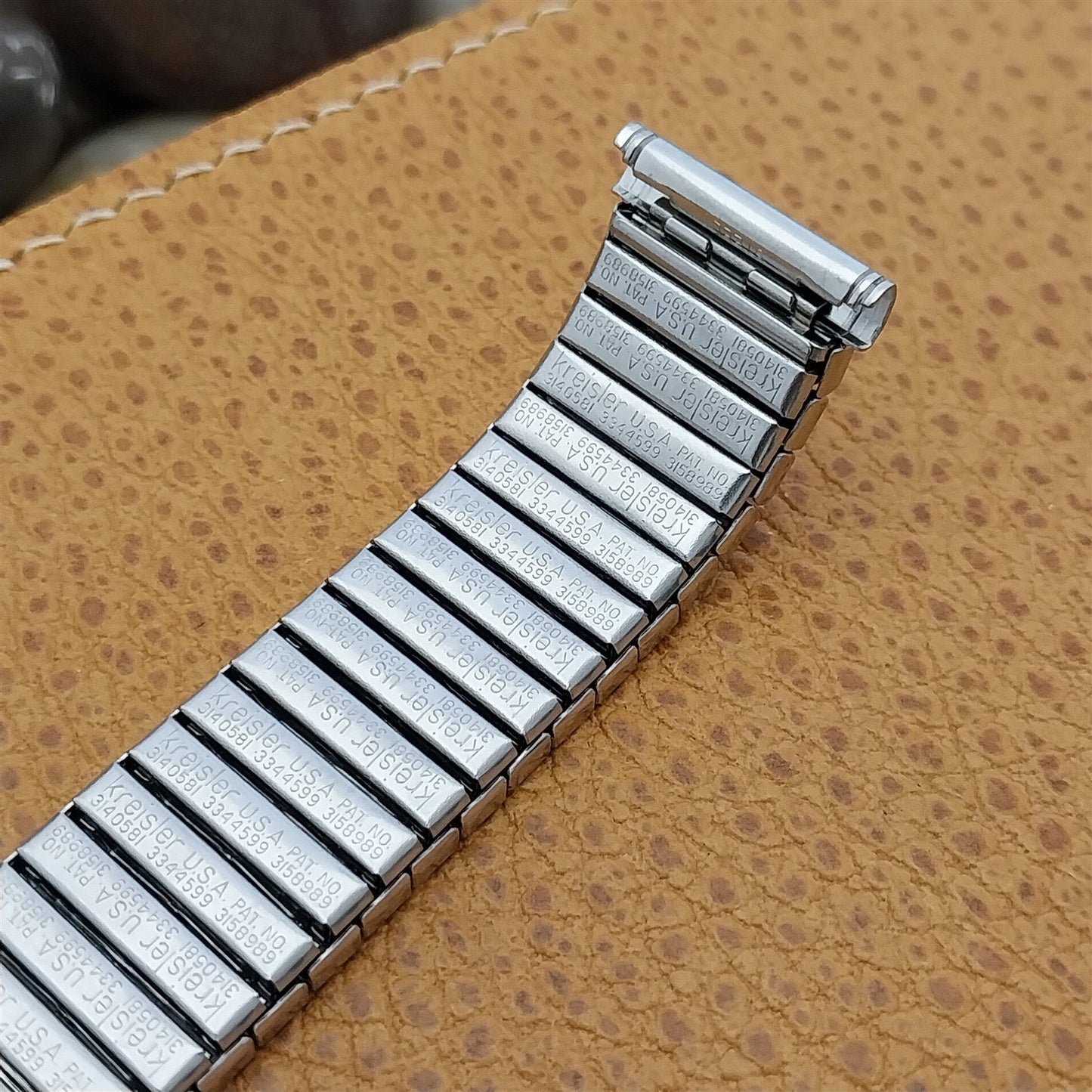 19mm 18mm Kreisler USA Made Stainless Steel DuraFlex 60s nos Vintage Watch Band